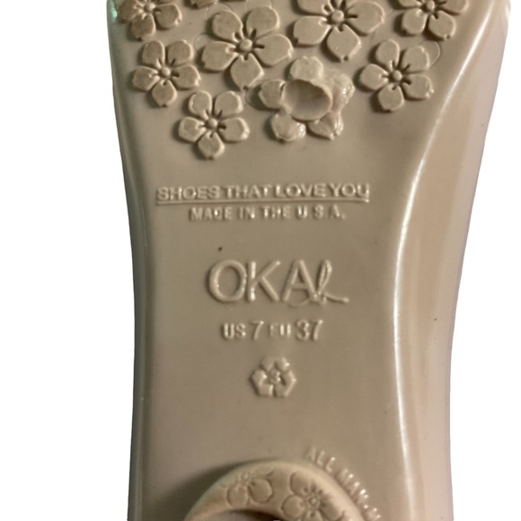 OAKb Women’s flats, size 7 - Picture 4 of 5